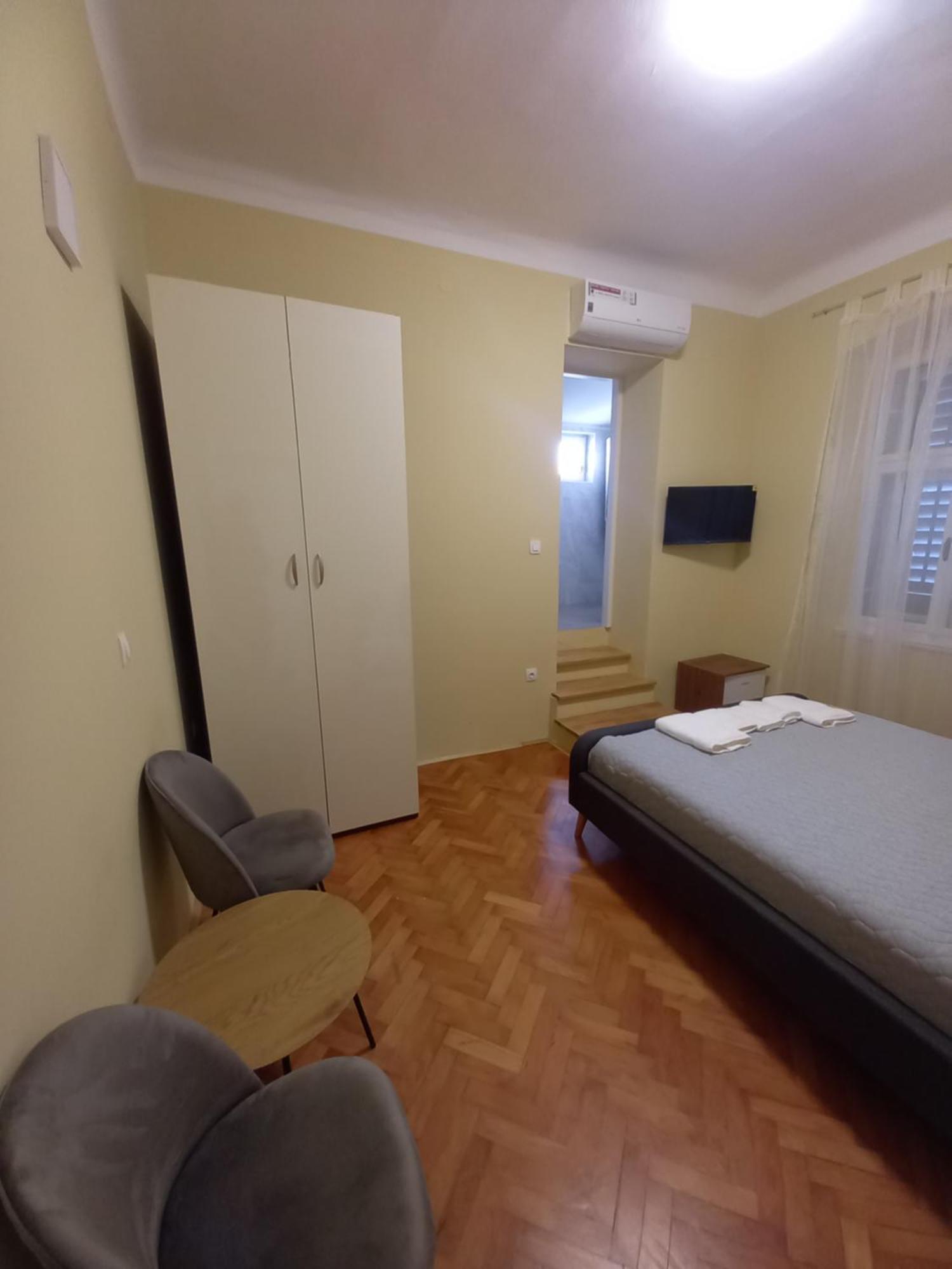 Oskar Amphitheater Apartments And Rooms With Free Parking Pula Cameră foto