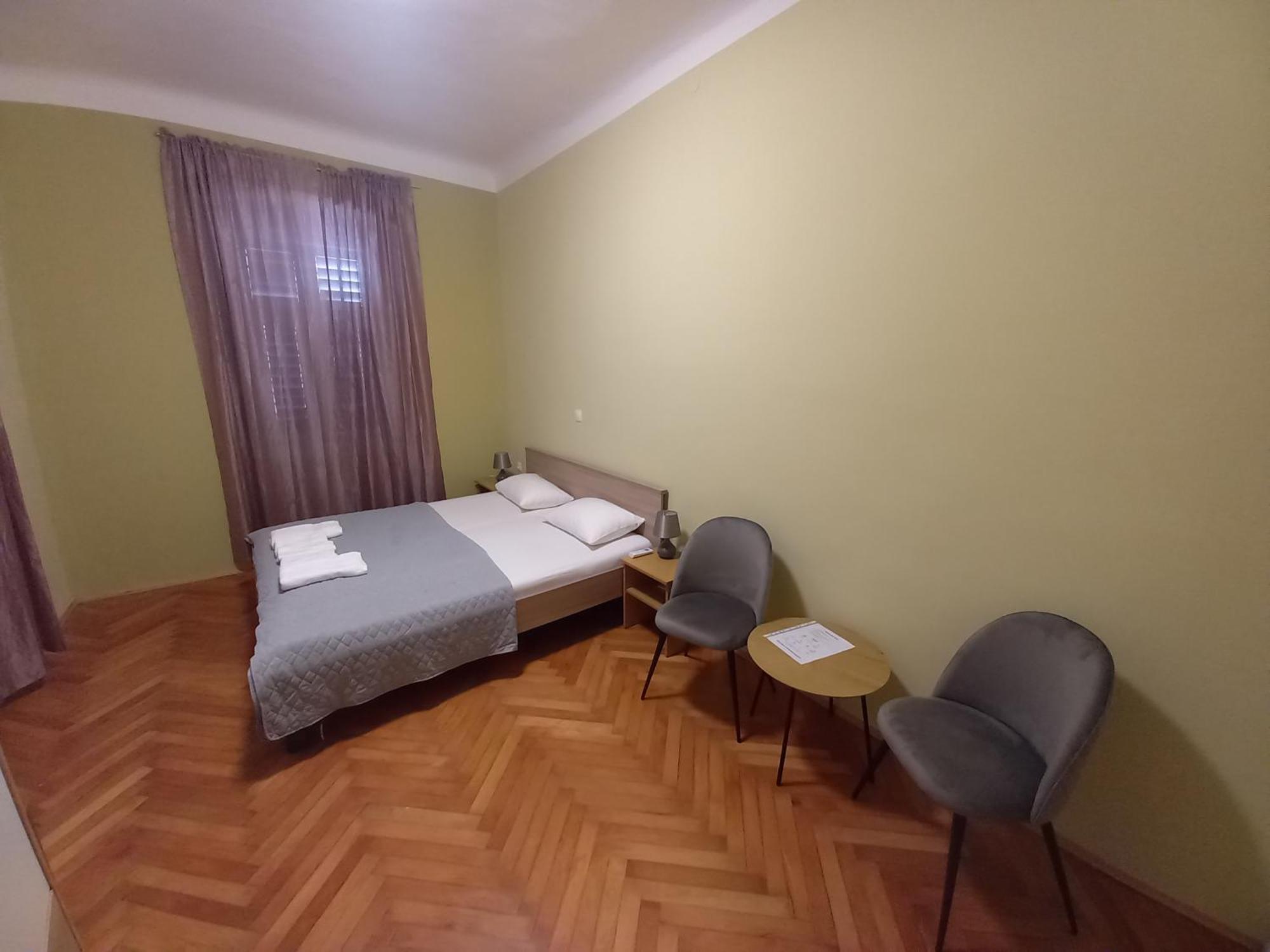 Oskar Amphitheater Apartments And Rooms With Free Parking Pula Cameră foto