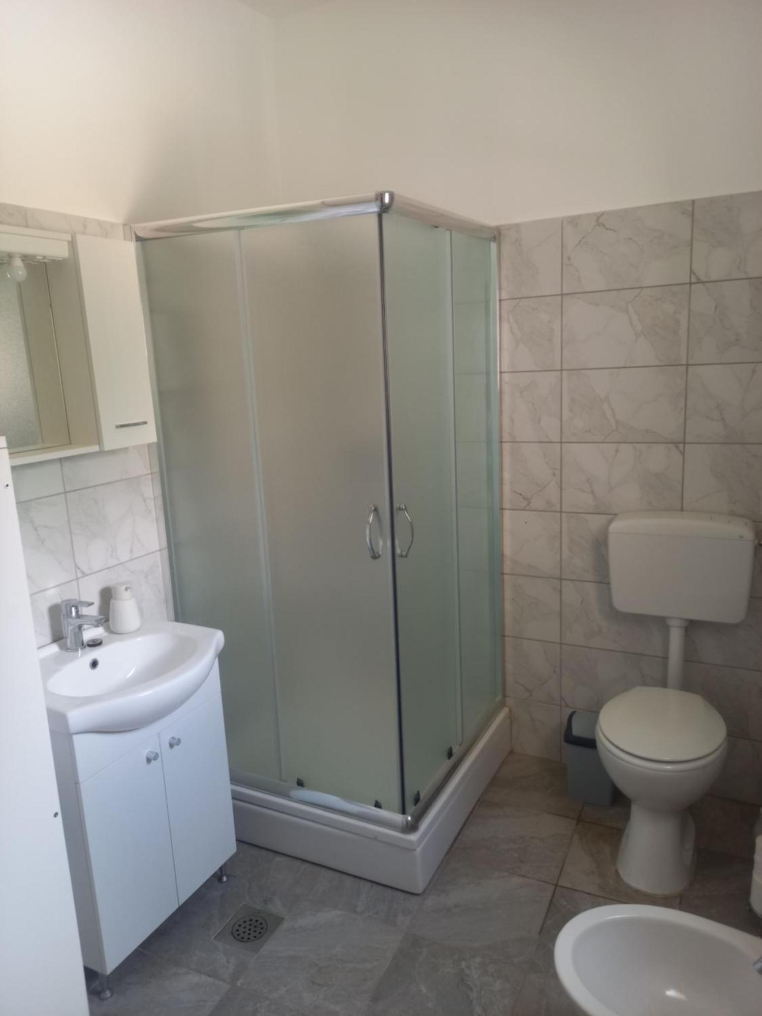 Oskar Amphitheater Apartments And Rooms With Free Parking Pula Cameră foto